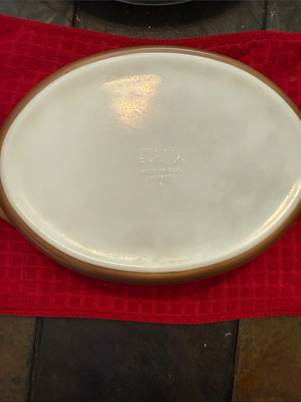 Pyrex Golden Harvest Yellow Casserole with Clear Lid 2 1/2 Quart